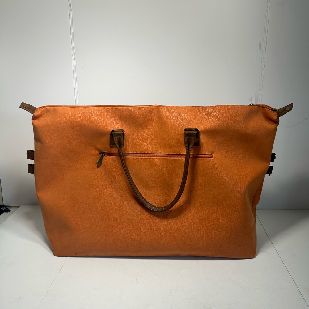 Elegant Orange Duffel Bag with Duck Emblem - Picture 4 of 11